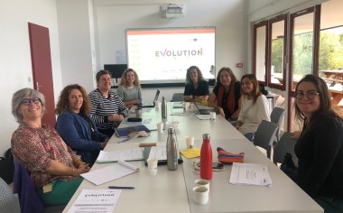 40 gazte boluntariok babes sisteman izan duten ibilbideaz hitz egingo dute